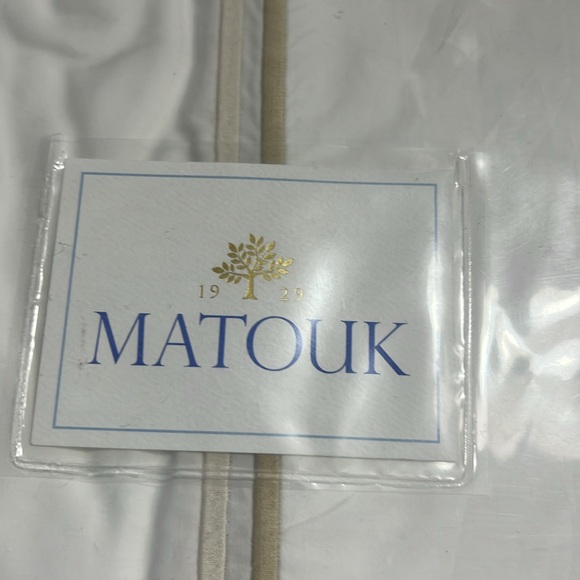 Matouk Standard Pillowcase Pair 21 X 32 Essex Champagne Cotton - Picture 3 of 6